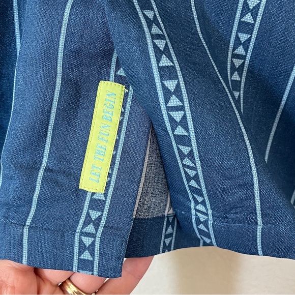 NWT Reverse Threads Mens Small Button Down Short Sleeve Shirt Aztec Viscose Blue - Picture 4 of 13